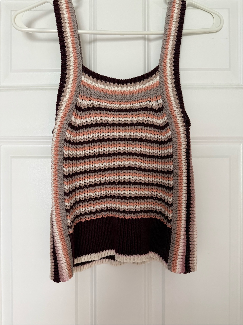 Nwot Trending Crochet Wilfred Striped Knit Tank In Brown, Peach & Cream